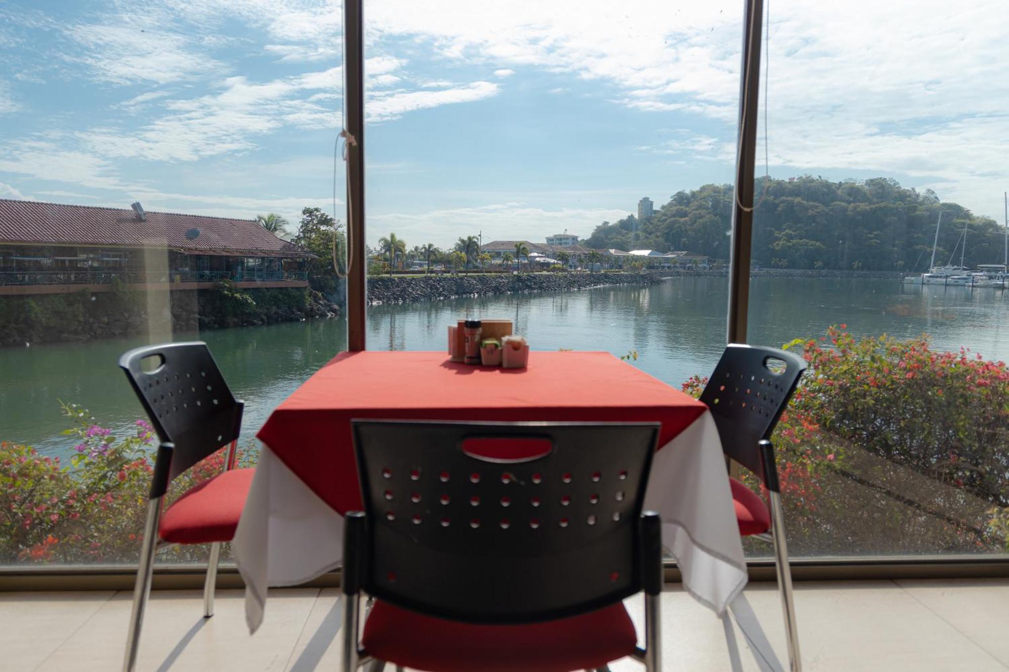 The House 3* Panama City